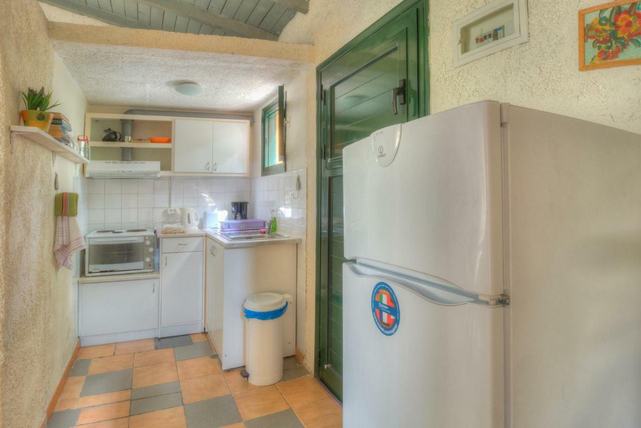 Lefkes Apartments Acharavi  Eksteriør billede