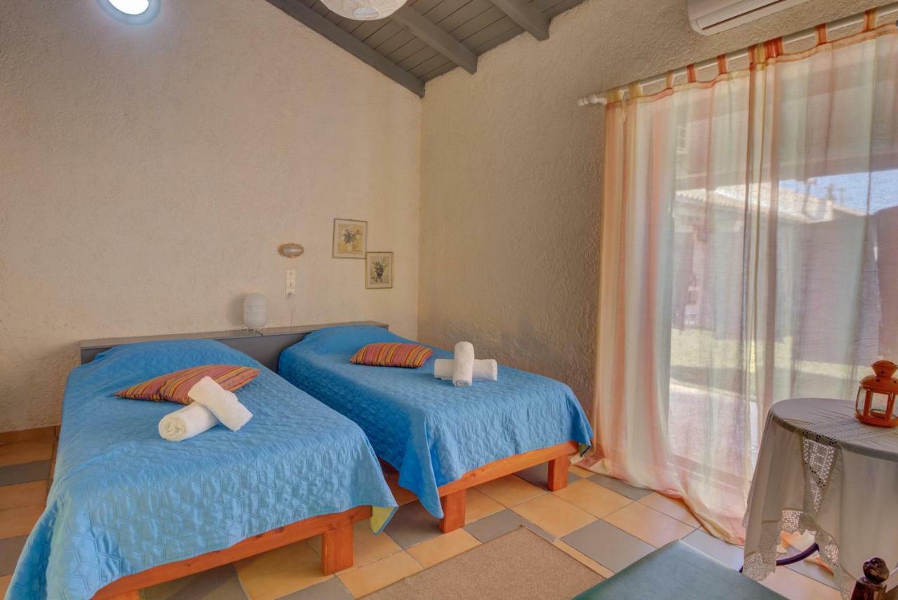 Lefkes Apartments Acharavi  Eksteriør billede