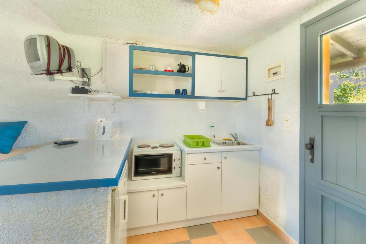 Lefkes Apartments Acharavi  Eksteriør billede